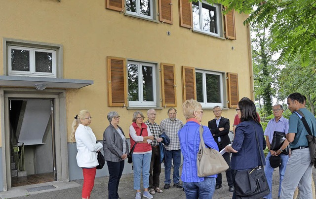 Die Weiler SPD informierte sich vor Or...ngung von  Flchtlingen in Otterbach.   | Foto: Jochen Fillisch