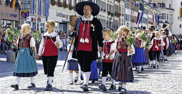 Einer der Hhepunkte der 547. Waldshut...ttag von der Kaiserstrae ins Festzelt  | Foto: Archivbild: zvg