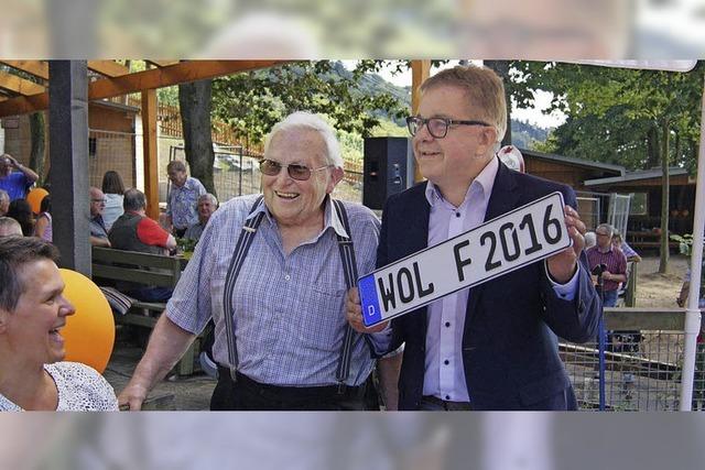 Wolf auf Wahlkampf in der Wolfsgrube