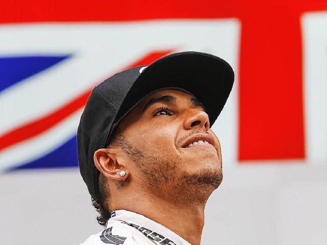 Wieder einmal ganz oben: Lewis Hamilton  | Foto: dpa
