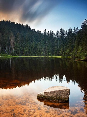 Ein stimmungsvolles Bild vom Sonnenuntergang am Wildsee im Schwarzwald, fing der 14-jhrige Matthias Haller ein.