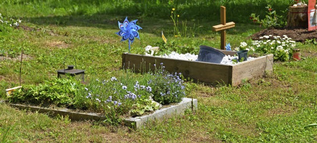 Auf dem Tierfriedhof in Hauingen finde...llem Hunde und Katze eine Ruhesttte.   | Foto: Matthias Allendrfer