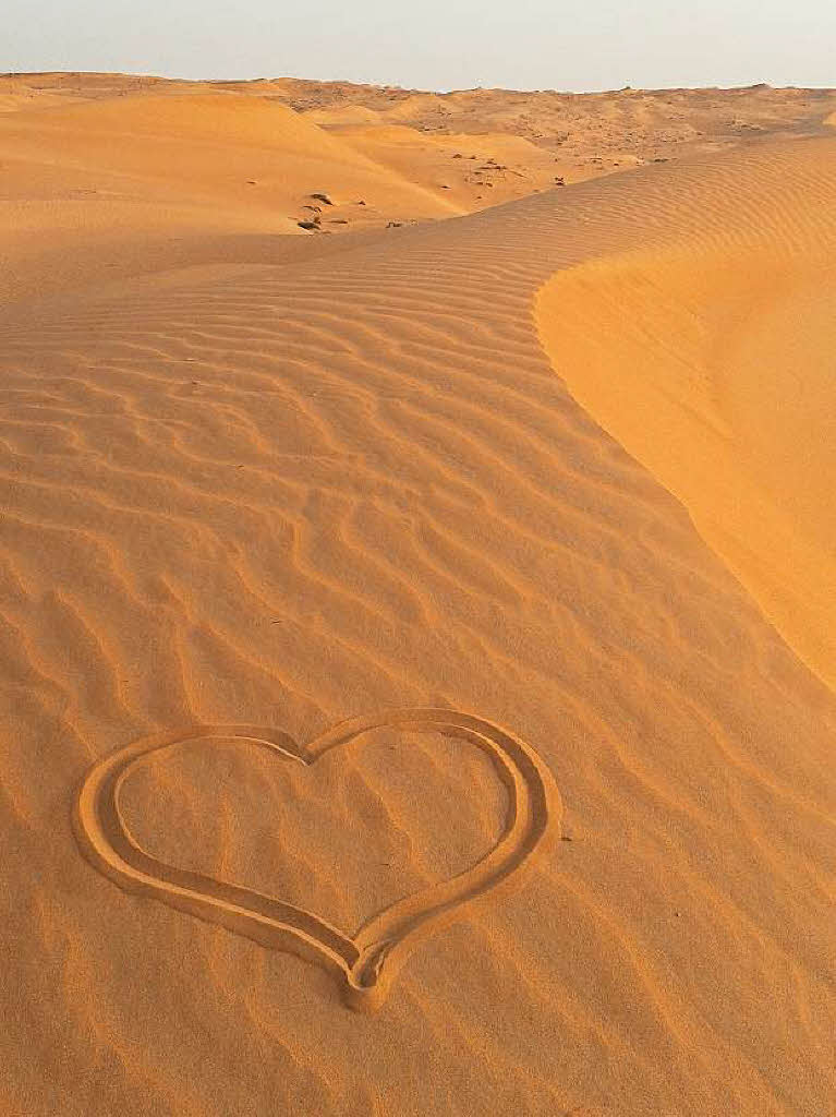 Dagmar Hitzfeld: Heier Wstensand. Das Foto entstand auf einer Urlaubsreise durch den Oman.