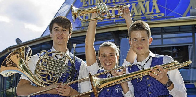 Junge Blasmusiker sind in dieser Woche im Europa-Park zusammengekommen.   | Foto: Europa-Park