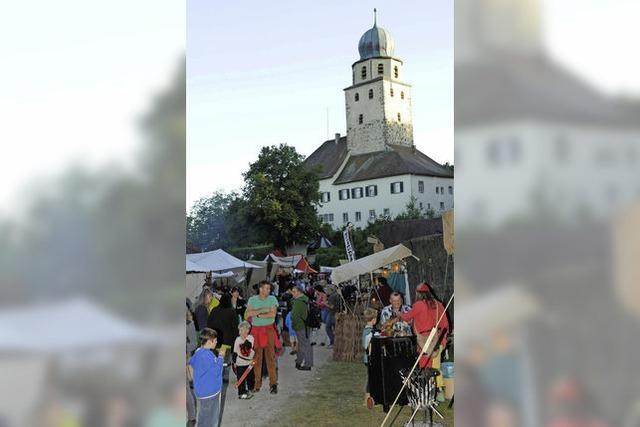 Mittelalterfest auf Schloss Hohenlupfen in Sthlingen