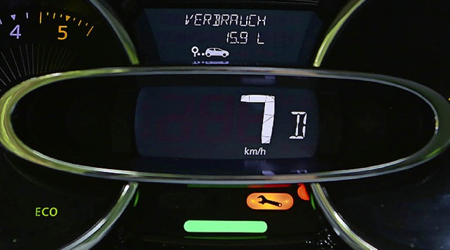 Sieben Stundenkilometer fahren, das ist  nicht leicht.   | Foto: Christoph Breithaupt