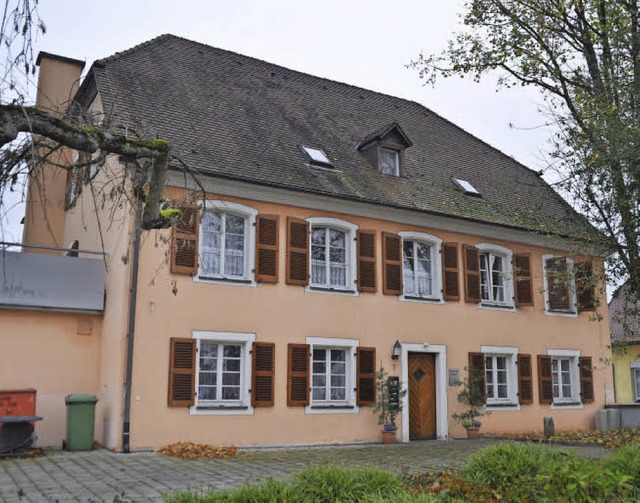 Im frheren Rentamt, wo auch ein Senio...uf dem Wohnungsmarkt Bleiben gefunden.  | Foto: julius steckmeister