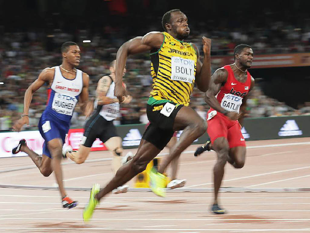 Usain Bolt luft seinen Konkurrenten ber 200 Meter davon.