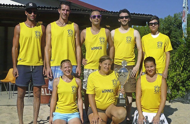 Das Team Imkerei Honigmann gewann den Beach-Fun-Cup.   | Foto: Privat