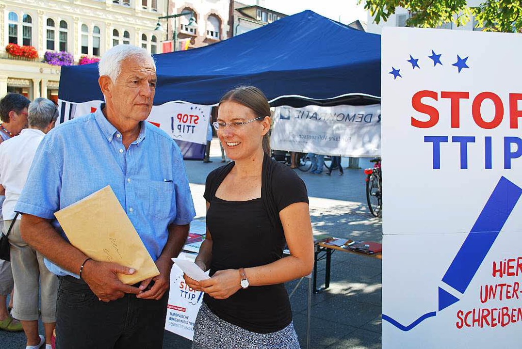 Sarah Hndel vom Verein &#8222;Mehr De...r das geplante  Handelsabkommen TTIP.   | Foto: Mink
