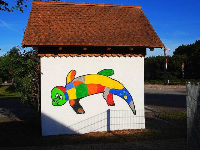 Das kunterbunte Phantasie-Reptil von G...s der Graffitiaktion im Ferienprogramm  | Foto: Manfred Frietsch