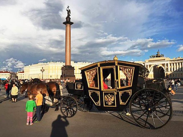 Stefan und Ute Rsch aus Nollingen sind begeistert von Ihrem Urlaub in St. Petersburg.