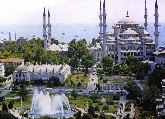 Die pulsierende Metropole Istanbuls ist Thema eines Vortrags.  | Foto: BZ