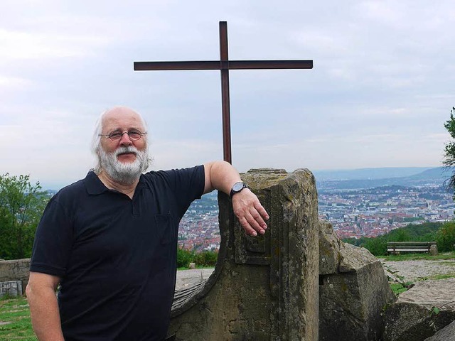 Die Landeshauptstadt und ihr Kriegserbe: Sebastian  Zoeppritz auf dem Birkenkopf  | Foto: Roland Muschel