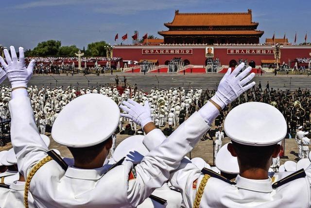 China berauscht von seiner Armee
