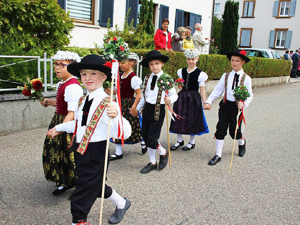 Die Kindervolkstanzgruppe der Trachtenkapelle Simonswald.