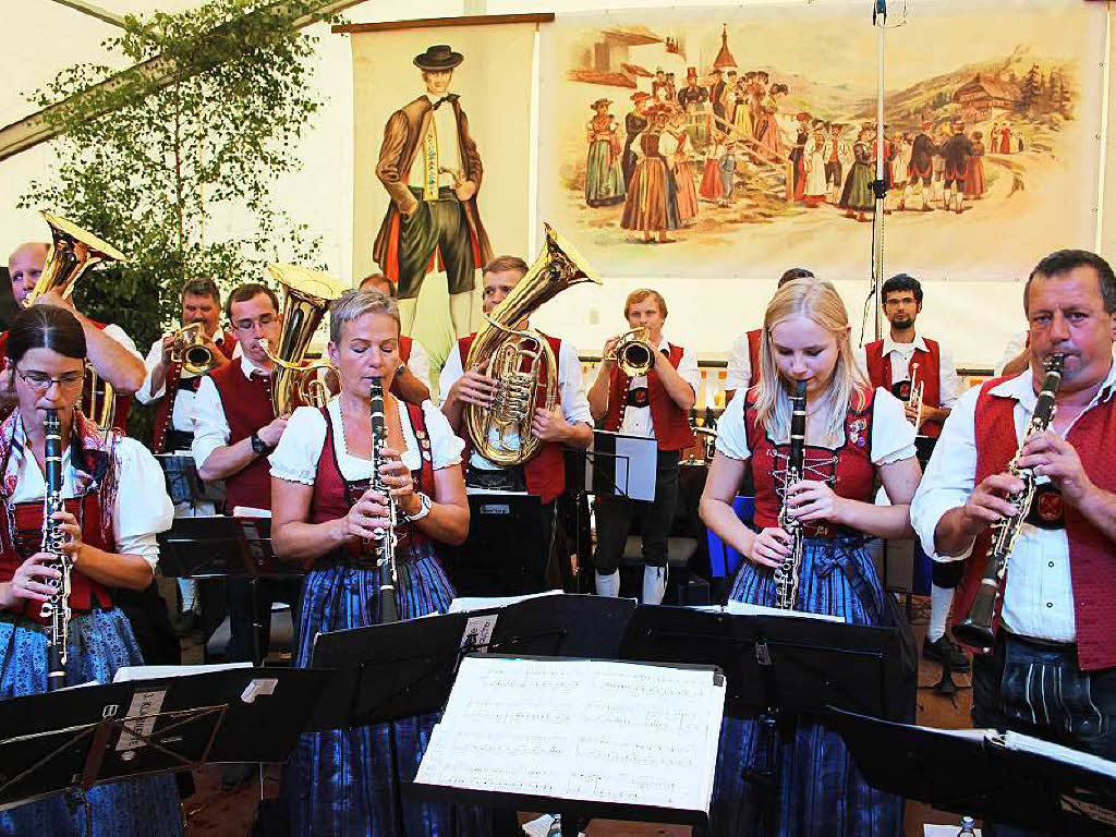 Gut gefllt war das Festzelt zum Frhschoppen beim Bleibacher Sommer am Vogelhof. Fr gute Stimmung sorgte die Musikkapelle Oberreute aus dem Allgu.