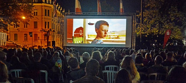 Kino auf dem Rathausplatz: Free Cinema lud an drei Abenden zum Freeopen.   | Foto: Barbara Ruda