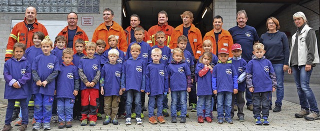 21 Kinder erlebten einen tollen Nachmittag bei der Feuerwehrabteilung Lausheim.   | Foto: Juliane Khnemund