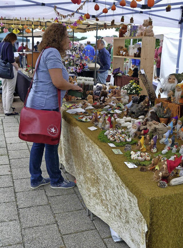 Gro war die Auswahl der Kreationen au... dem Weinhaus der Wasenweiler Winzer.   | Foto: Christine Weirich