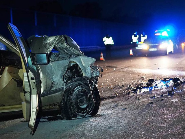 Der Fahrer starb nach dem brutalen Aufprall noch am Unfallort.  | Foto: Picasa