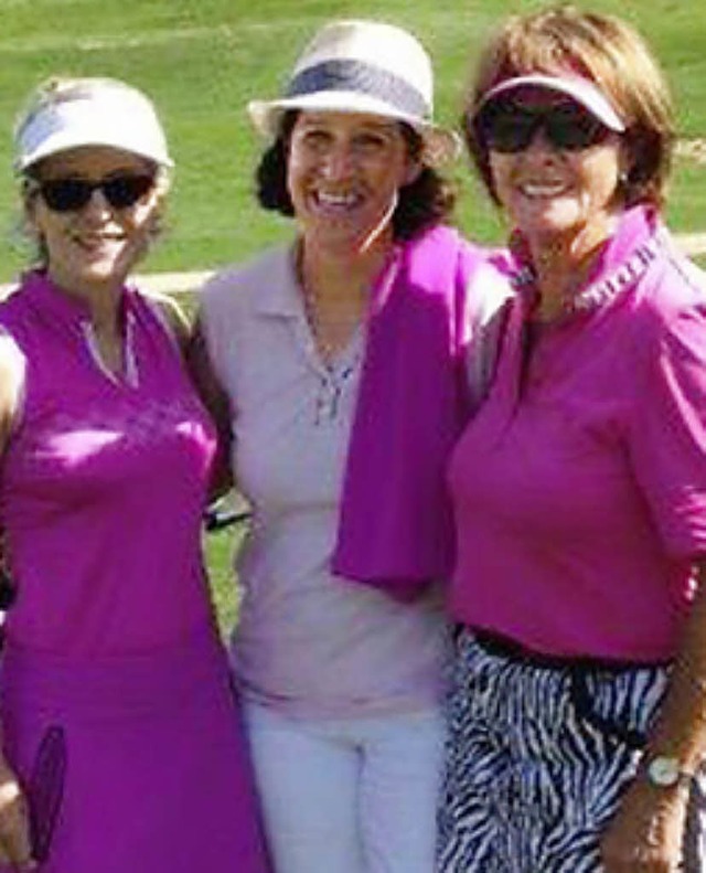 Marianne Wirz (rechts) mit zwei Golferinnen beim jngsten Turnier  | Foto: Golfclub Markgrflerland Kandern