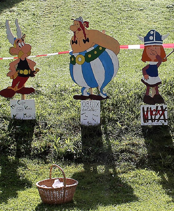 Idole ihrer  Jugend bauten die Teilnehmer eines  Sommerlagers in Menschengre.  | Foto: Theresia Lutz