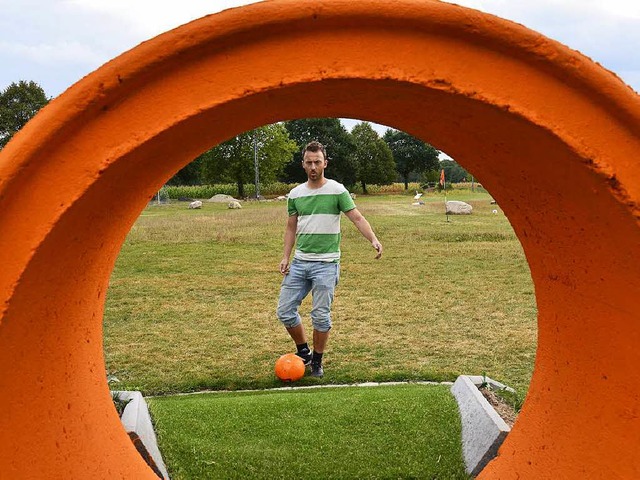 Zielwasser ntig: Fuballgolf in Neuried  | Foto: Florian Kech