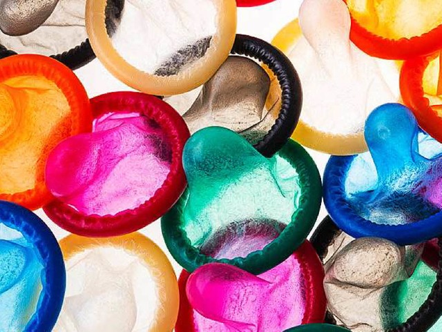 Kondome knnen das Risiko einer HIV-b...om zu 1500 Euro Geldstrafe verurteilt.  | Foto: rcfotostock - Fotolia.com