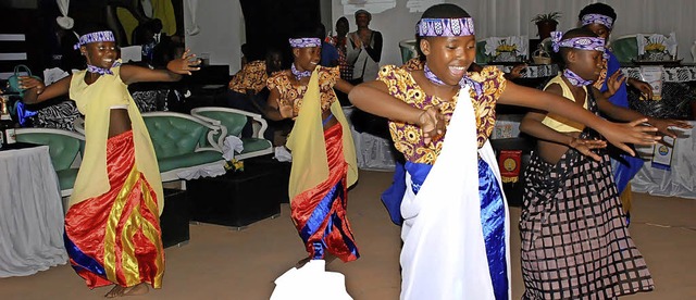 Kulturelle Angebote wie das Tanzen wer... Menschen werden Perspektiven geboten.  | Foto: ZVG
