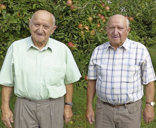 Zwillingsgeburtstag: Adolf (links) und Reinhard Velz   | Foto: dieter fink