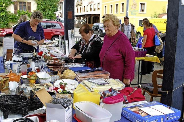 Ein echter Dorfflohmarkt