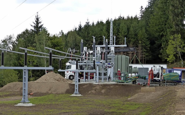 Dank guter Vorarbeit war der Hochspann... Kirch-/Schulersberg, zgig eingebaut.  | Foto: Gt