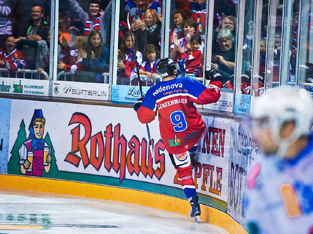 Debüt in der zweiten Liga: Der EHC Freiburg musste gegen die Heilbronner Falken an. Debüt in der zweiten Liga: Der EHC Freiburg musste gegen die Heilbronner Falken an.