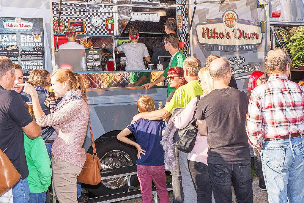 Food Truck Festival in Rothaus: Es gab teilweise lange Warteschlangen, nicht nur  im Europapark, auch in Rothaus war Geduld gefragt