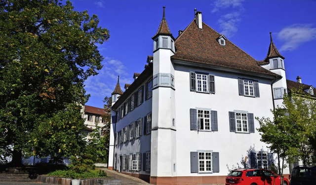 Der Hatsttter Hof aus dem 16. Jahrhun...este noch erhaltene Basler Adelssitz.   | Foto: Annette Mahro