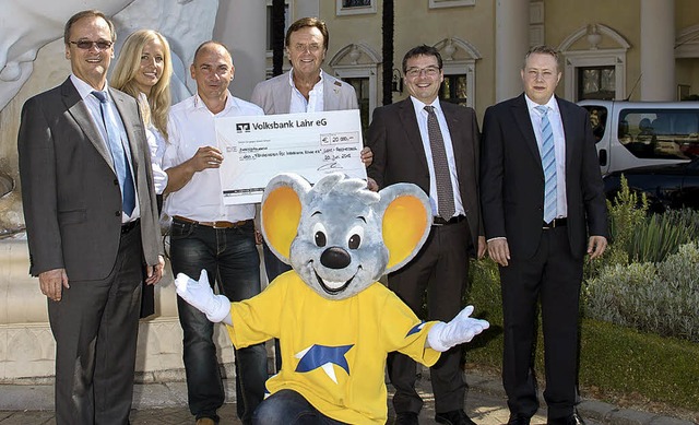 20000 Euro aus dem Erls des Reichenba...and Mack, Ralph Sauer und Ralf Stoll.   | Foto: Privat