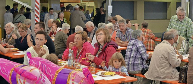 Viele nutzten den Besuch der Gewerbesc...e Kche einmal kalt bleiben zu lassen.  | Foto: Ulrich Senf