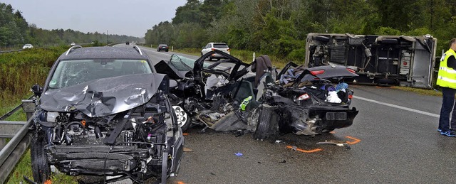 Drei Tote nach Unfall auf der Autobahn  | Foto: kamera24.tv