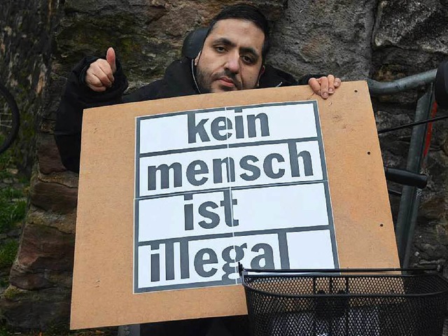 Dieses Bild von Ismael Hares wurde von...n zum Heim in Freiburg&#8220; geteilt.  | Foto: Frederik Greve (Kein Mensch ist illegal)
