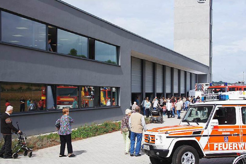 Tag der offenen Tür im neuen Feuerwehrgerätehaus (Foto: Ilona Huege) Tag der offenen Tür im neuen Feuerwehrgerätehaus (Foto: Ilona Huege)