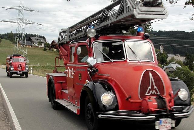 46 Oldtimer beim Geburtstagsfest