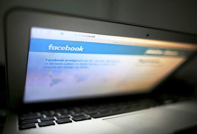 Facebook will seine Strategie im Hinblick auf Hasstiraden berdenken.  | Foto: dpa