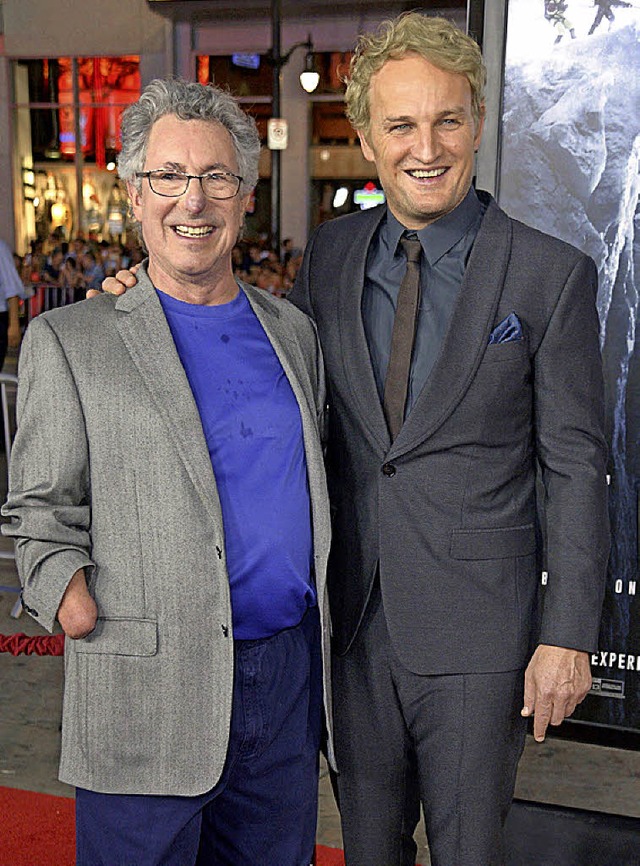 Beck Weathers (links), einer der berl...spieler Jason Clarke bei der Premere.   | Foto: dpa