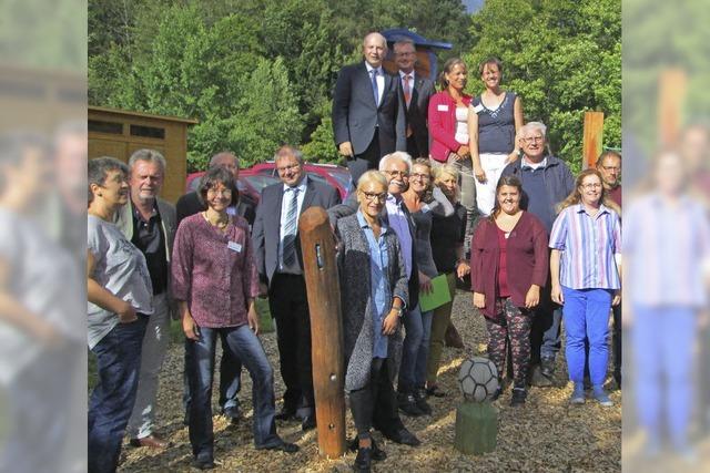 Neue Netzschaukel lsst Kinderaugen leuchten