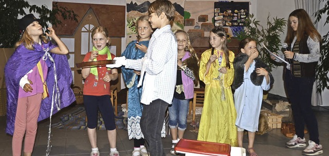 Endingen. Peter (ganz rechts) und seine Freunde verpulvern das ganze  Geld.  | Foto: Roland Vitt