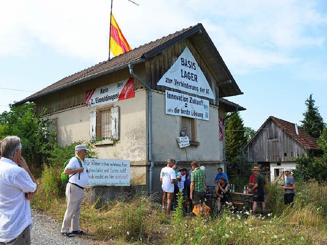 Basislager Bahnwrterhuschen in Augge... Verhinderung der Bahn-Antragstrasse.   | Foto: Umiger