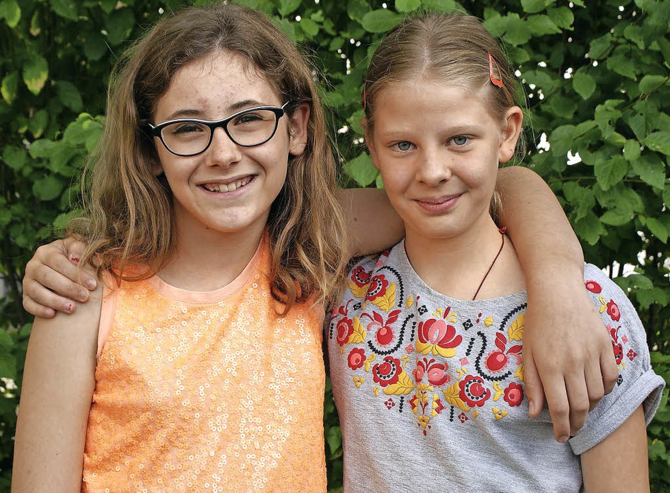 Dicke Freundinnen: Margot Le Coz (links) und Mia Reichwein   | Foto: Sonja Zellmann