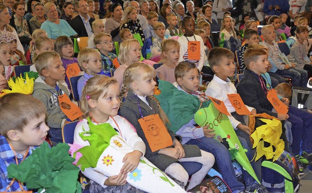 78 Erstklssler beginnen an der  Julius-Leber-Schule ihre Schullaufbahn.   | Foto: Sebastian Scheffel