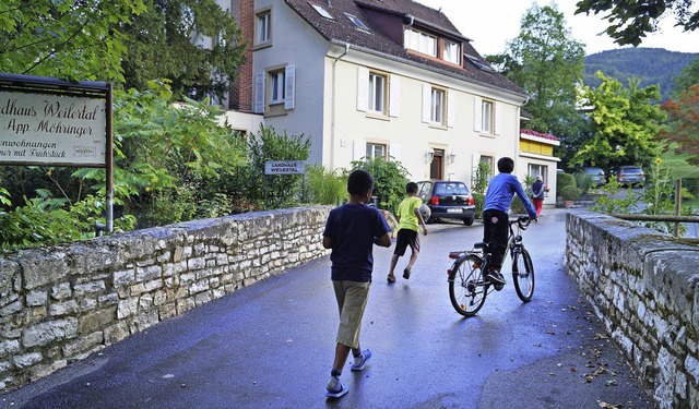 Auch das Gelnder der Schulwegbrcke in Oberweiler soll erhht werden.   | Foto: Silke Hartenstein